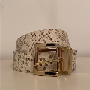 Michael Kors MK signature Monogram Logo